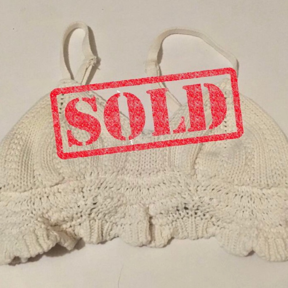 ‼️4 ITEMS FOR $10‼️Adam Lavine Bralette